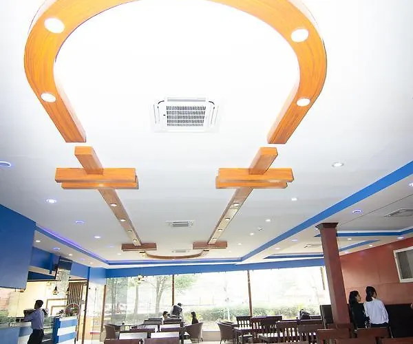 Hotel Dine & Dream 3*